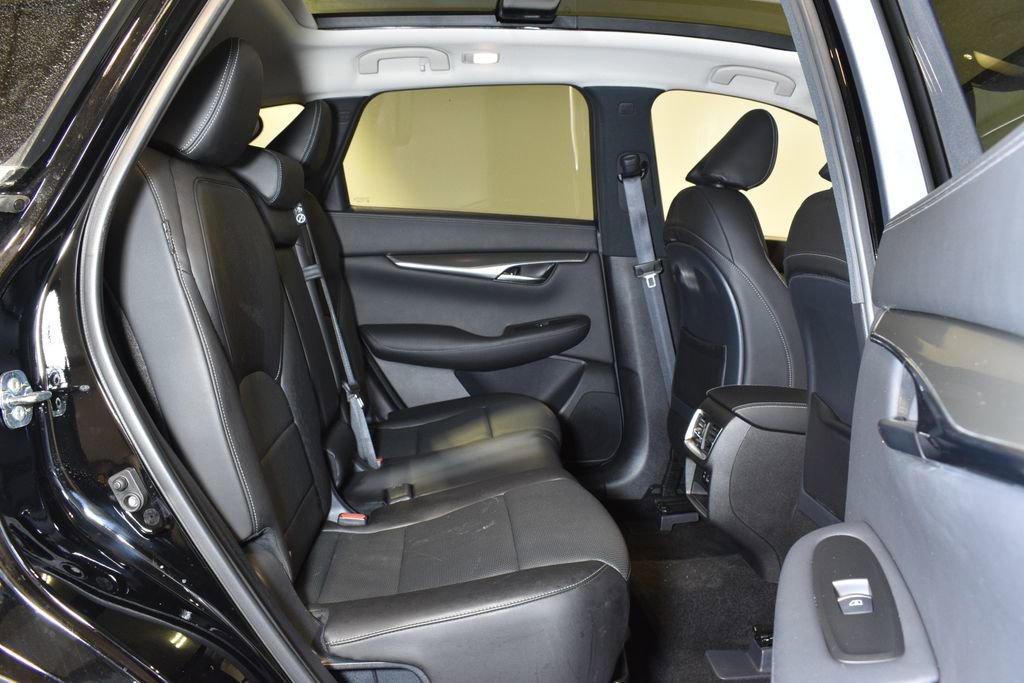 Certified 2025 INFINITI QX50 Luxe image 29