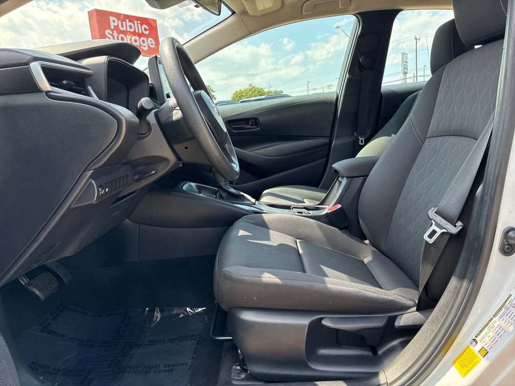 Used 2024 Toyota Corolla LE FWD image 10