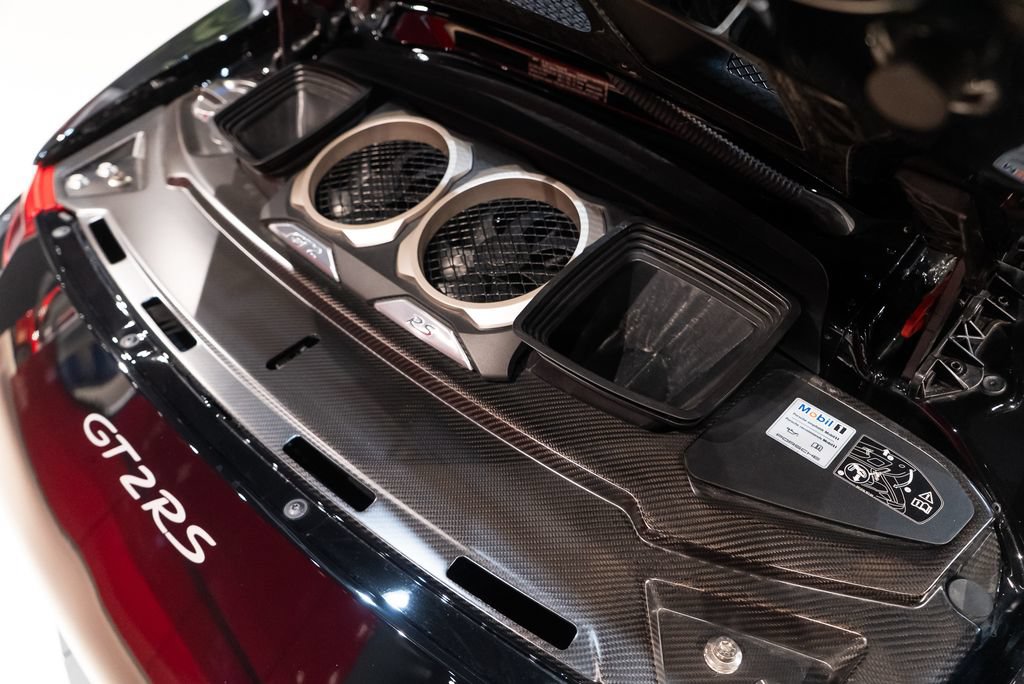 Used 2018 Porsche 911 GT2 RS RWD image 26