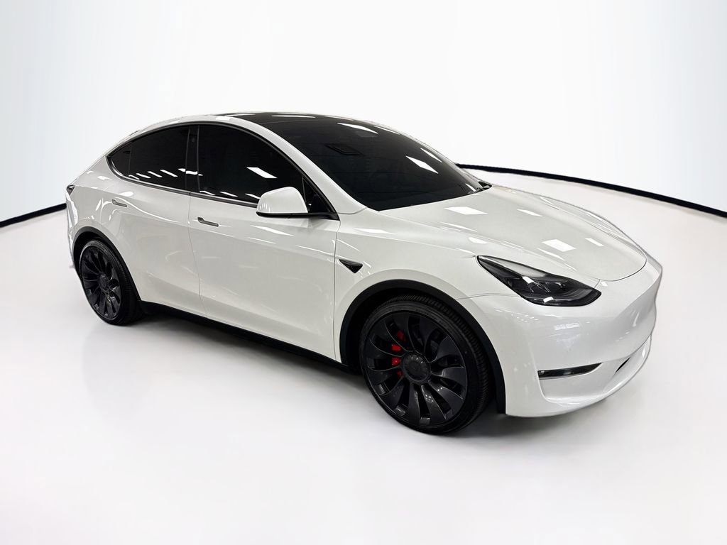 Used 2023 Tesla Model Y Performance image 3