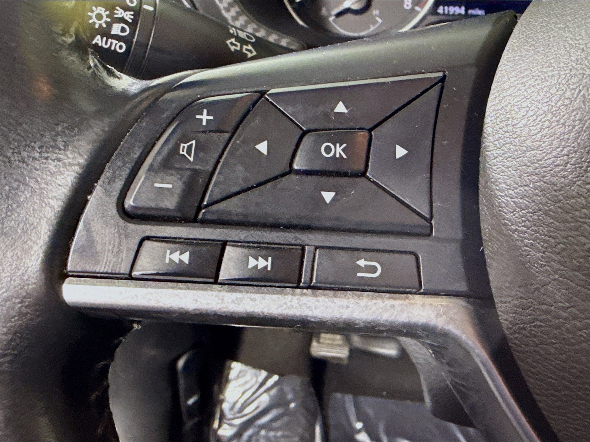 Used 2023 Nissan Sentra SV image 14