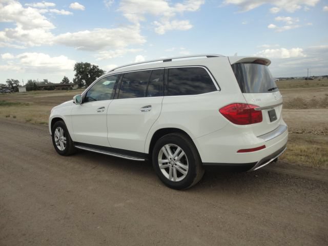Used 2016 Mercedes-Benz GL 320 BlueTEC 4MATIC image 3