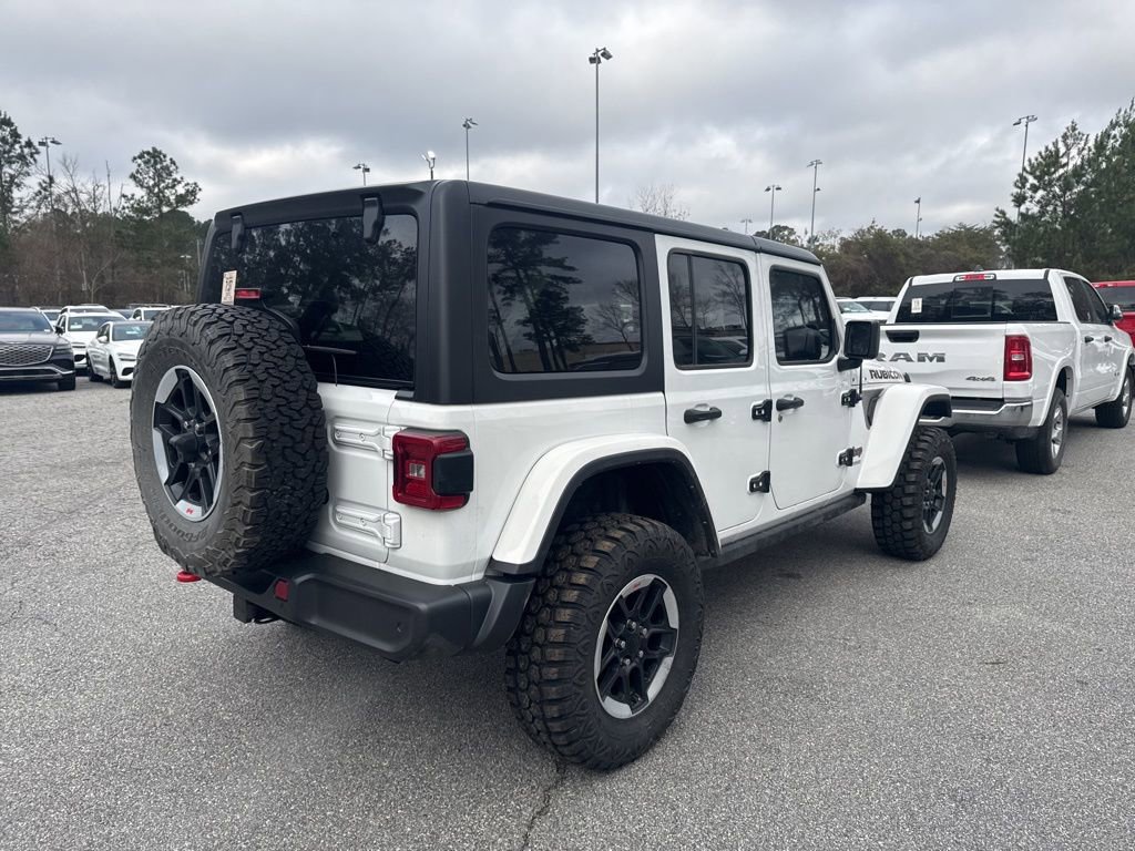 Used 2022 Jeep Wrangler Unlimited Rubicon w/ Cold Weather Group image 10