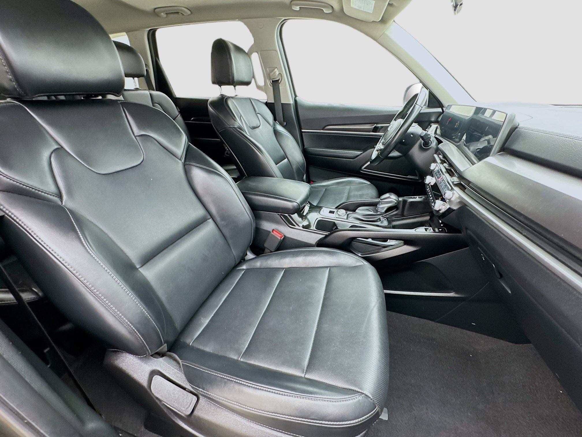 Used 2024 Kia Telluride S w/ S Sunroof Package FWD image 21