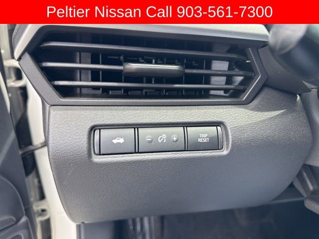 Used 2025 Nissan Altima 2.5 S FWD image 12