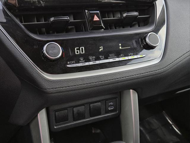 Used 2024 Toyota Corolla Cross LE FWD image 23
