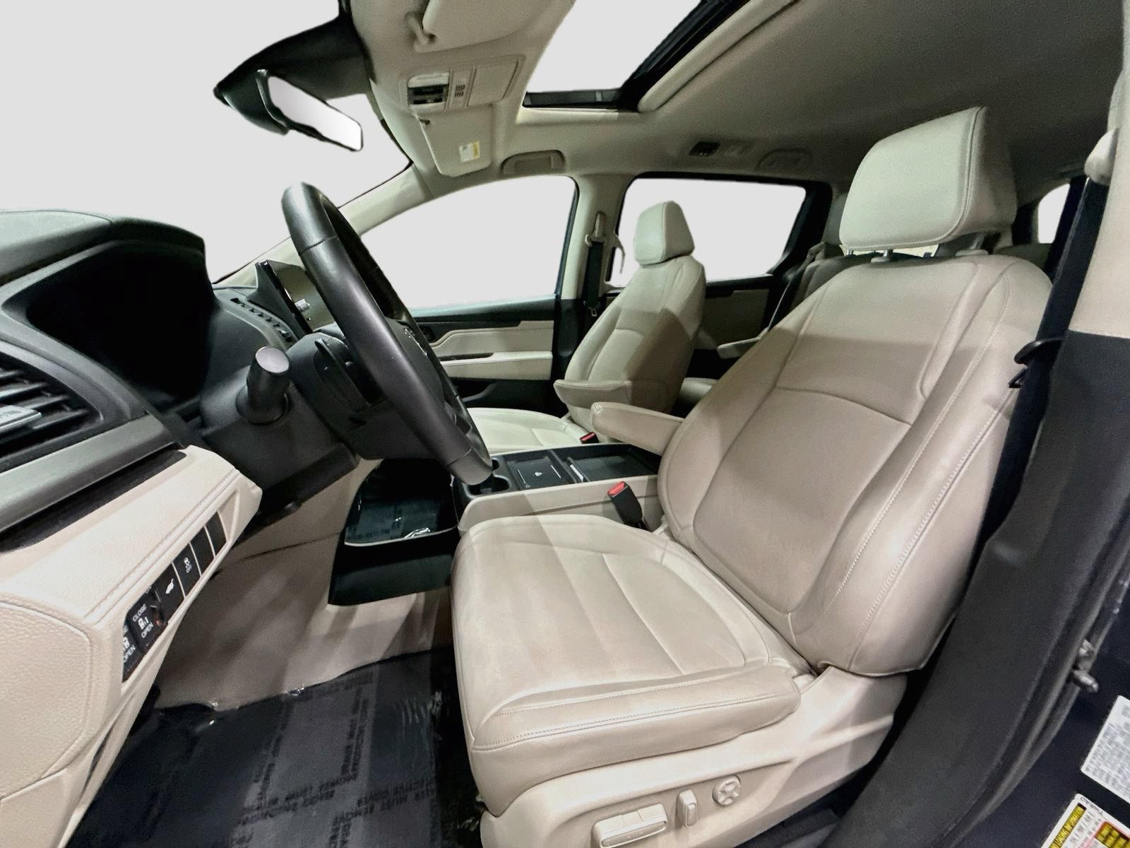 Used 2025 Honda Odyssey EX-L image 22