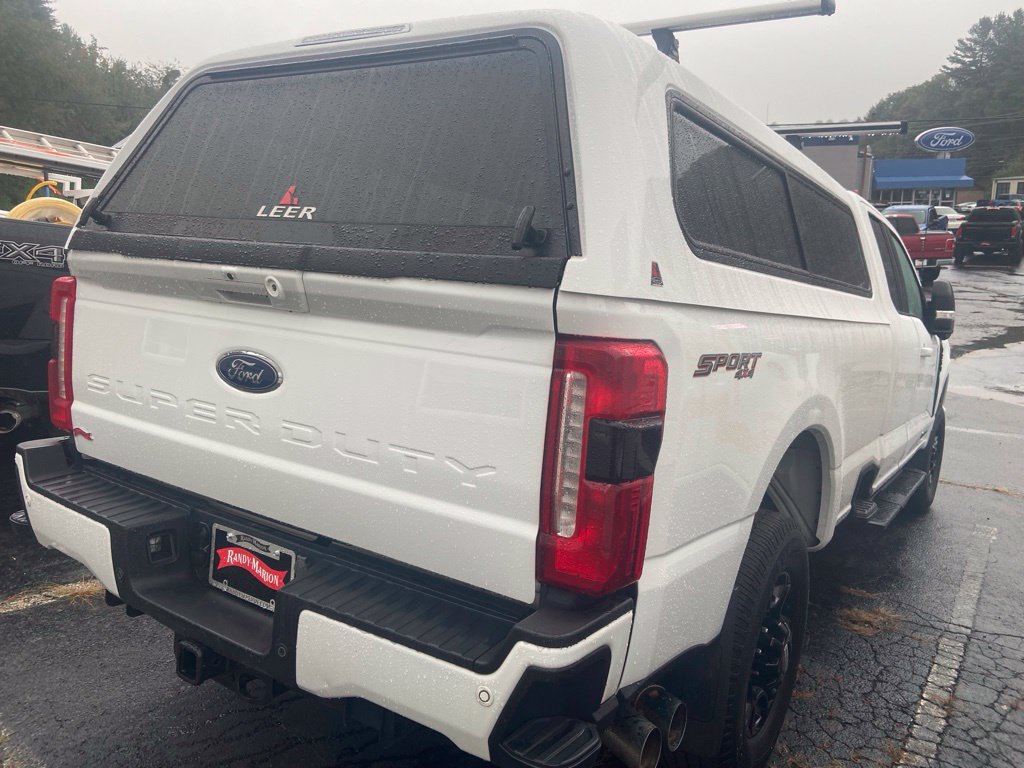 Used 2023 Ford F250 XLT w/ XLT Premium Package AWD/4WD image 4