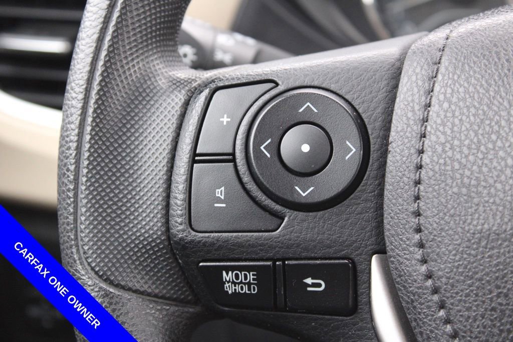 Used 2014 Toyota Corolla LE image 26