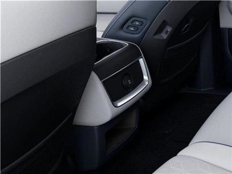 New 2026 Kia Carnival EX image 53