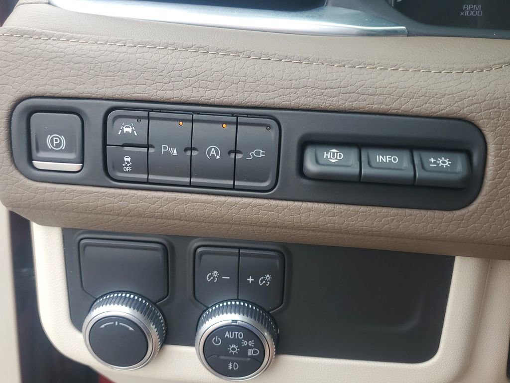 Used 2021 GMC Yukon Denali w/ Denali Premium Package RWD image 25