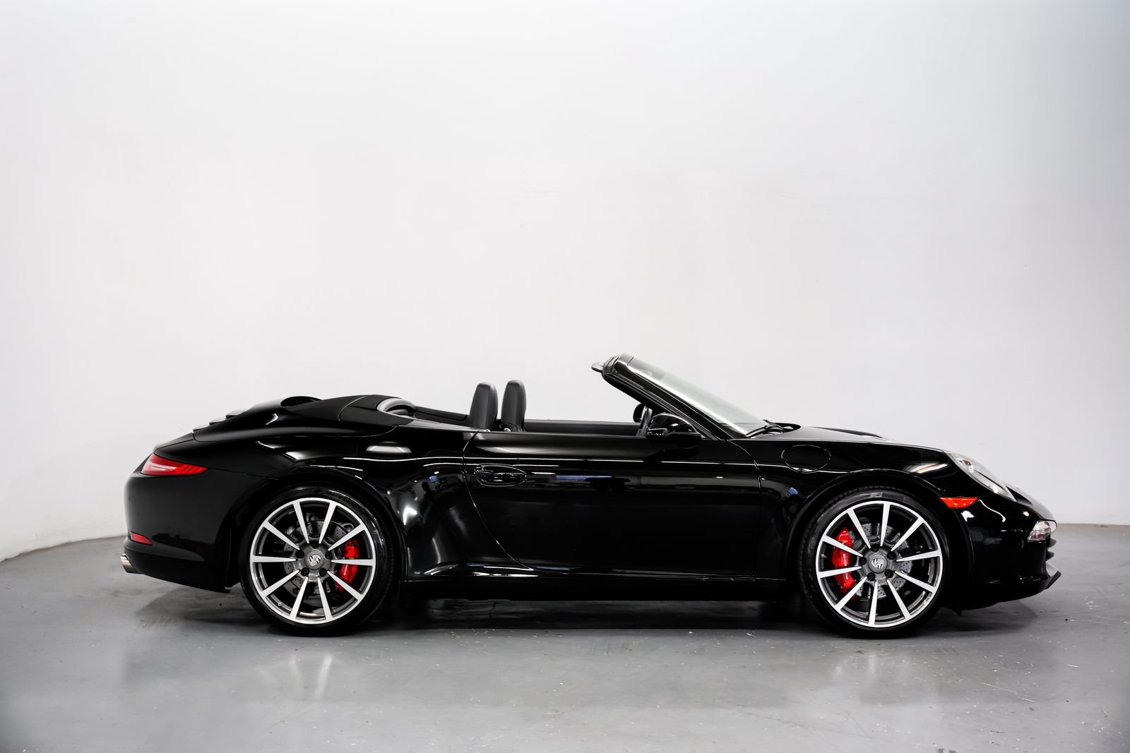 Used 2014 Porsche 911 Carrera S RWD image 2