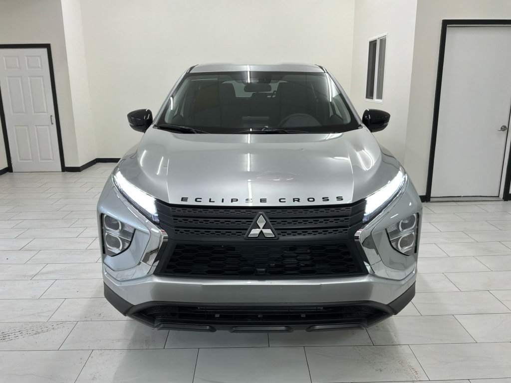 New 2025 Mitsubishi Eclipse Cross LE AWD/4WD image 2