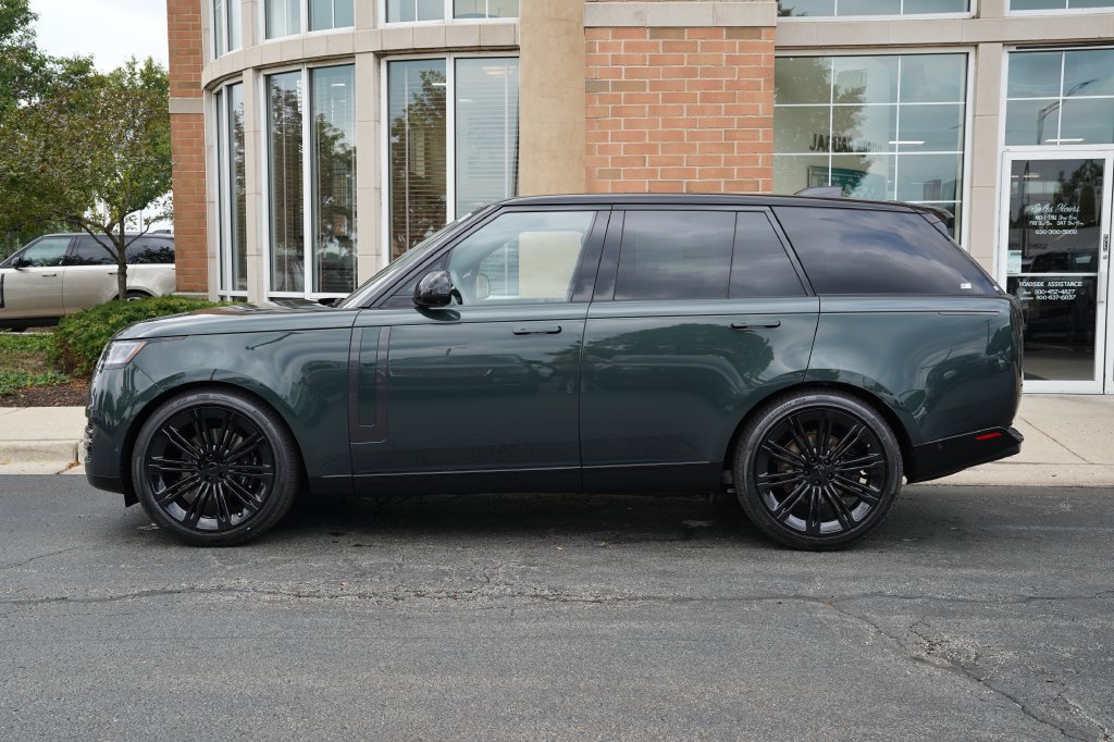 New 2026 Land Rover Range Rover SE AWD/4WD image 2