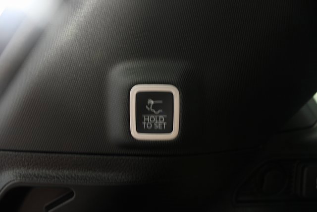 New 2025 Jeep Grand Cherokee Limited w/ Luxury Tech Group II image 23