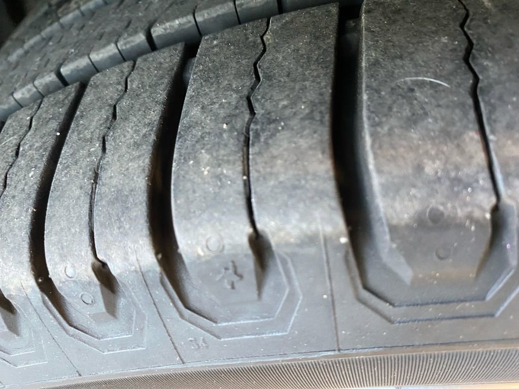 Used 2022 Toyota Camry XLE image 23