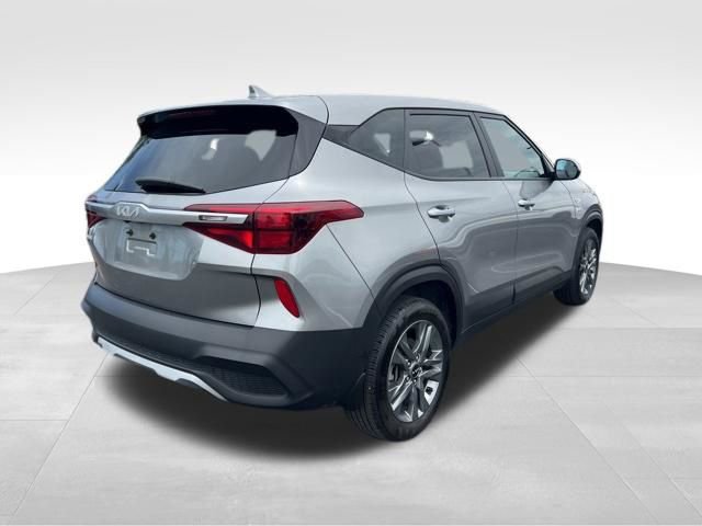 Certified 2023 Kia Seltos LX AWD/4WD image 8