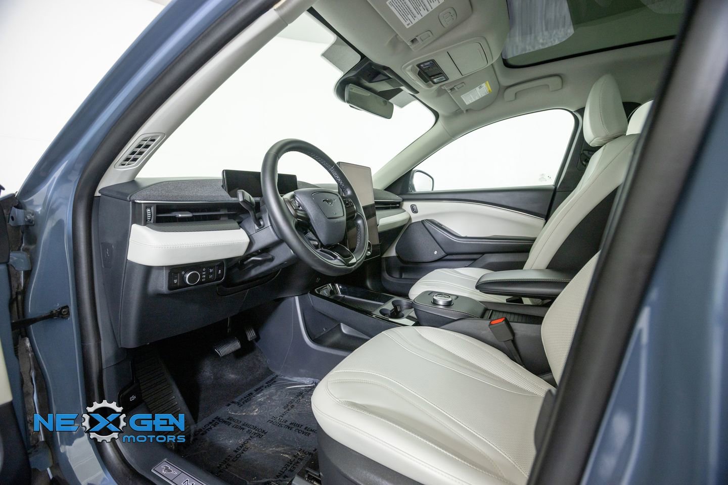 Used 2023 Ford Mustang Mach-E Premium AWD/4WD image 10