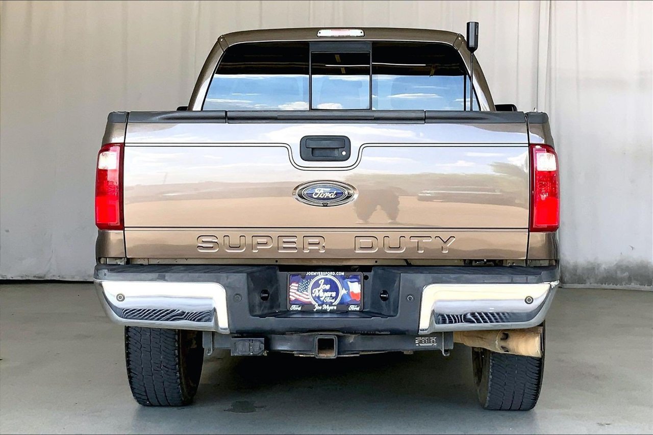 Used 2016 Ford F250 Lariat w/ Lariat Interior Package AWD/4WD image 3