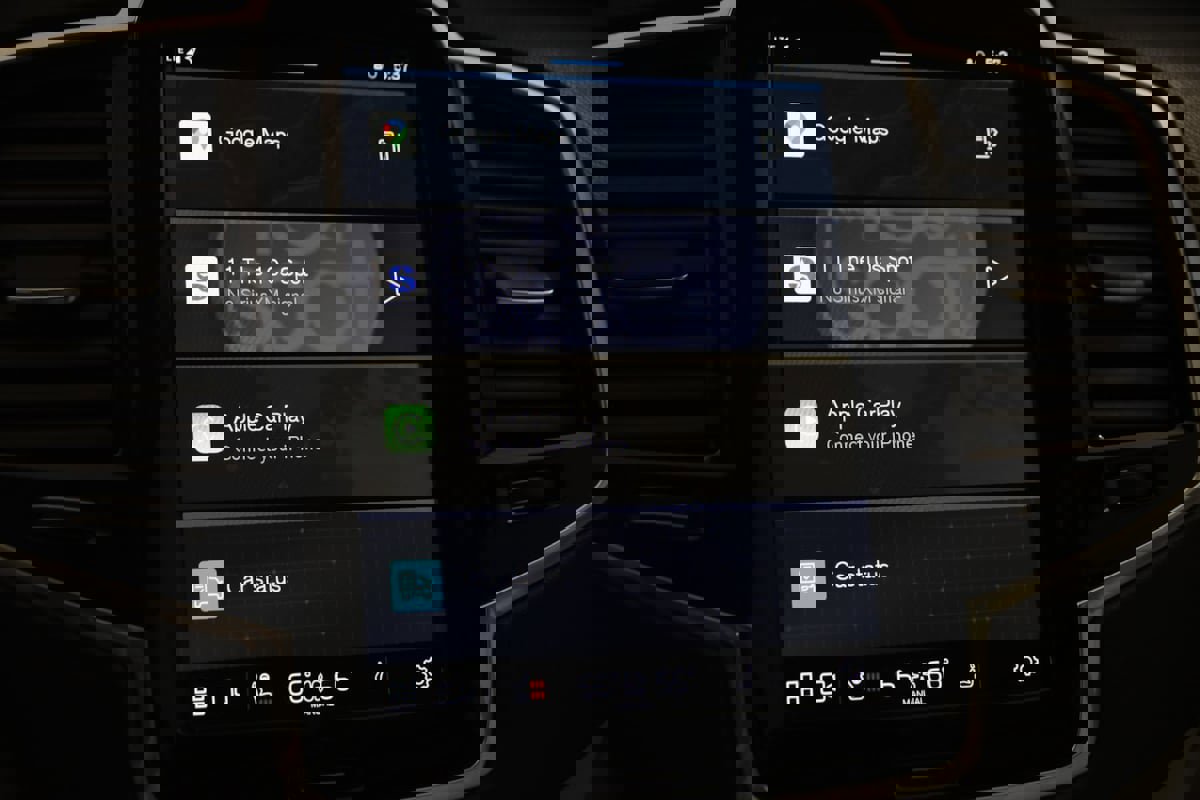 Used 2024 Volvo XC90 B6 Plus w/ Protection Package Premier image 35