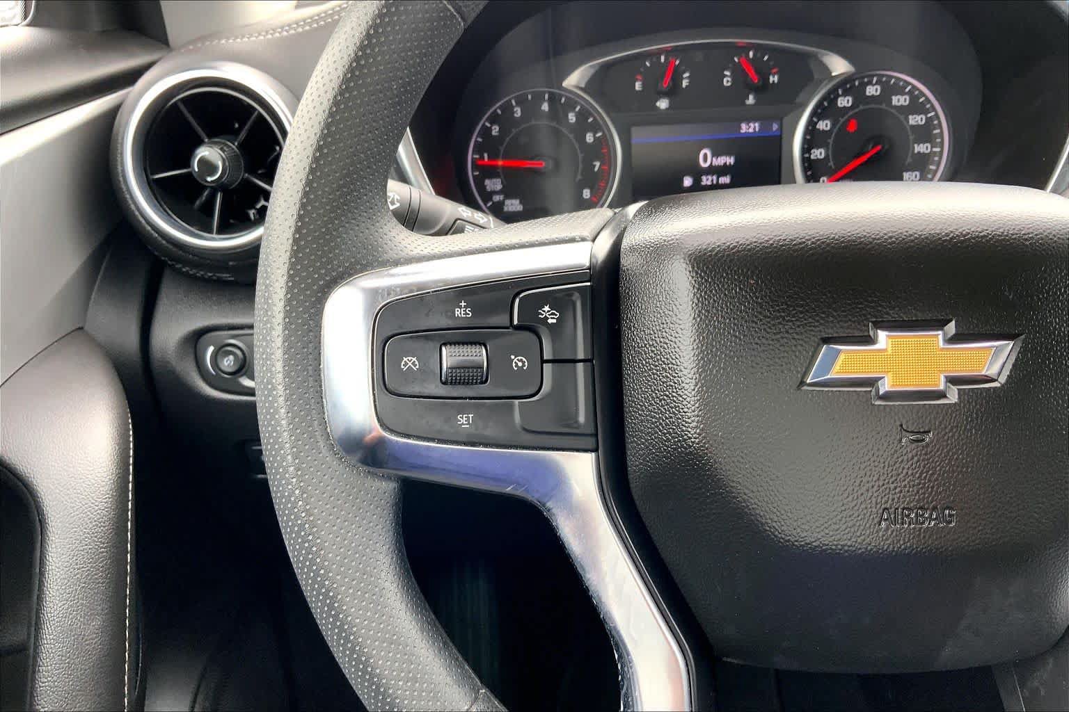 Certified 2025 Chevrolet Blazer LT FWD image 23