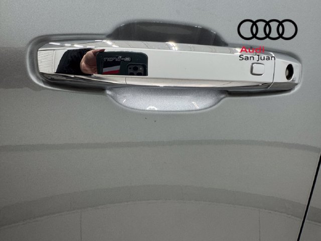 Used 2023 GMC Canyon Denali AWD/4WD image 10