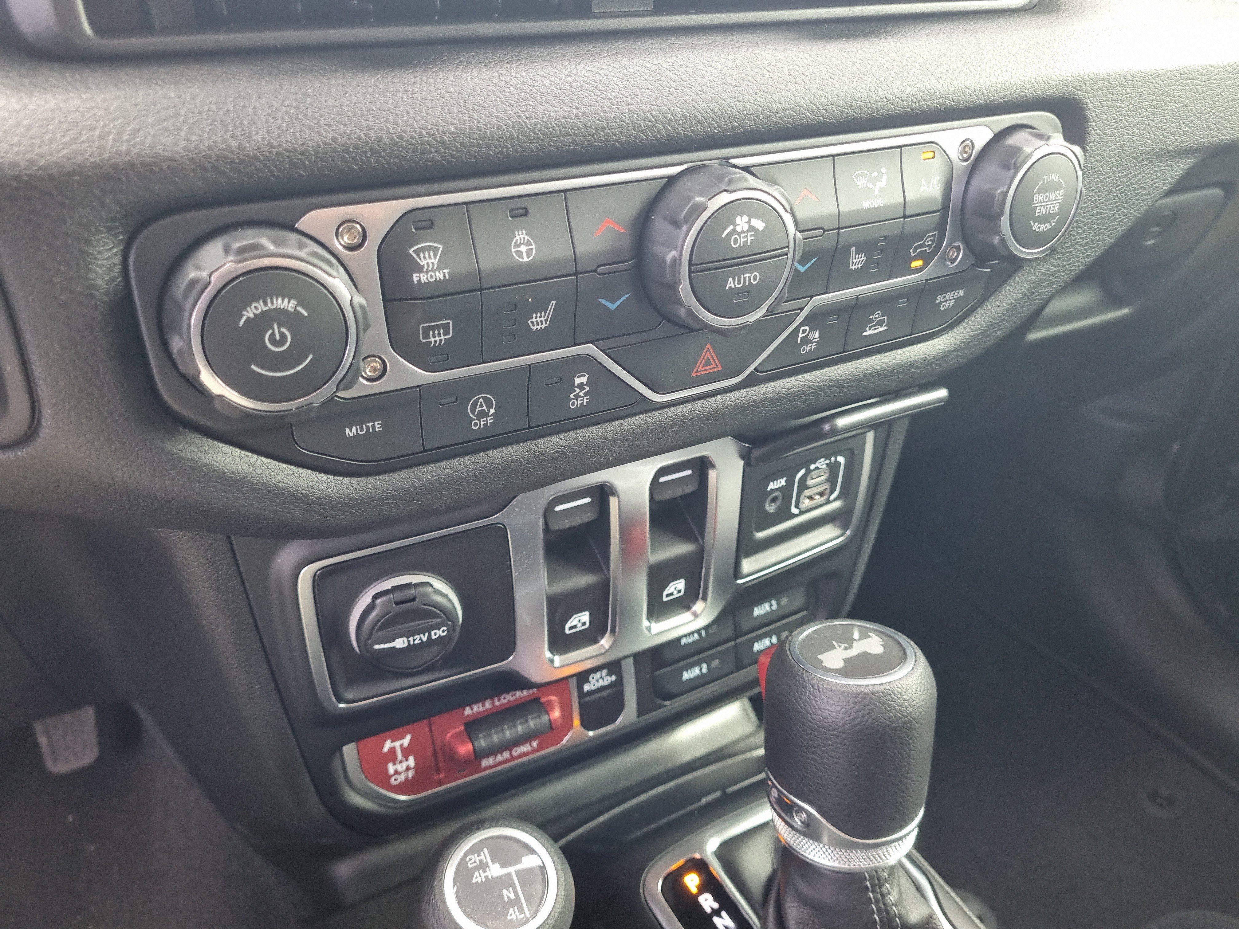 New 2026 Jeep Wrangler Sport AWD/4WD image 30