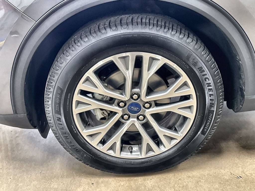 Used 2021 Ford Escape SEL w/ Technology Package image 32