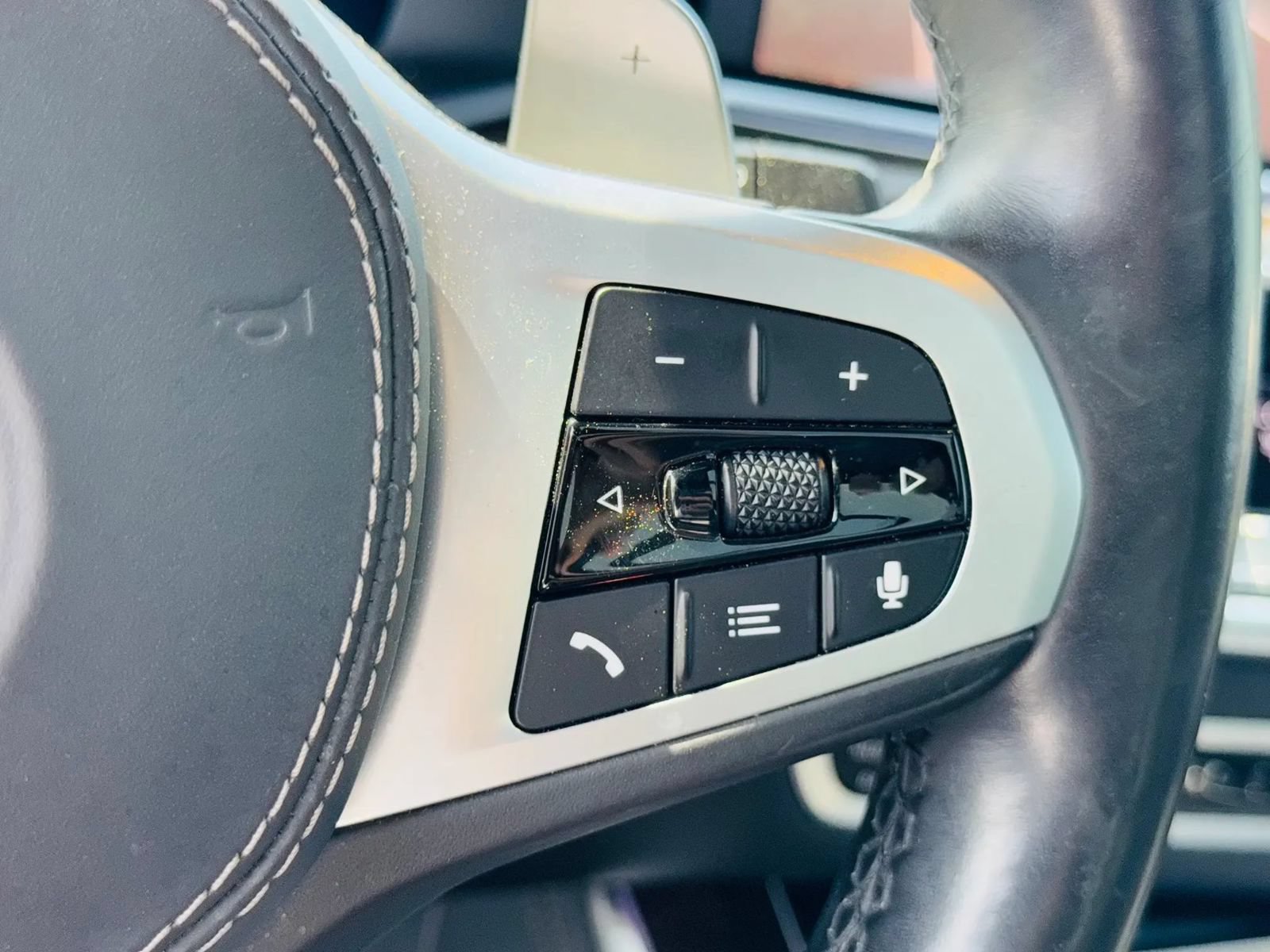 Used 2019 BMW X5 xDrive40i w/ M Sport Package AWD/4WD image 8