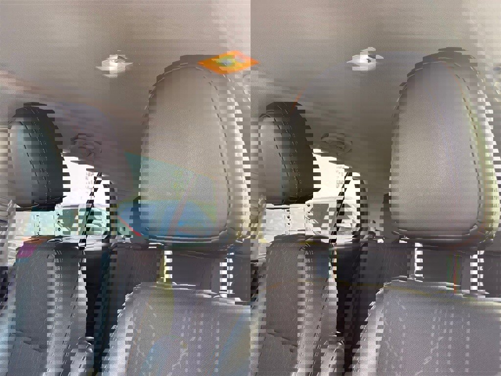 Used 2019 Chevrolet Trax LT w/ LT Convenience Package image 11