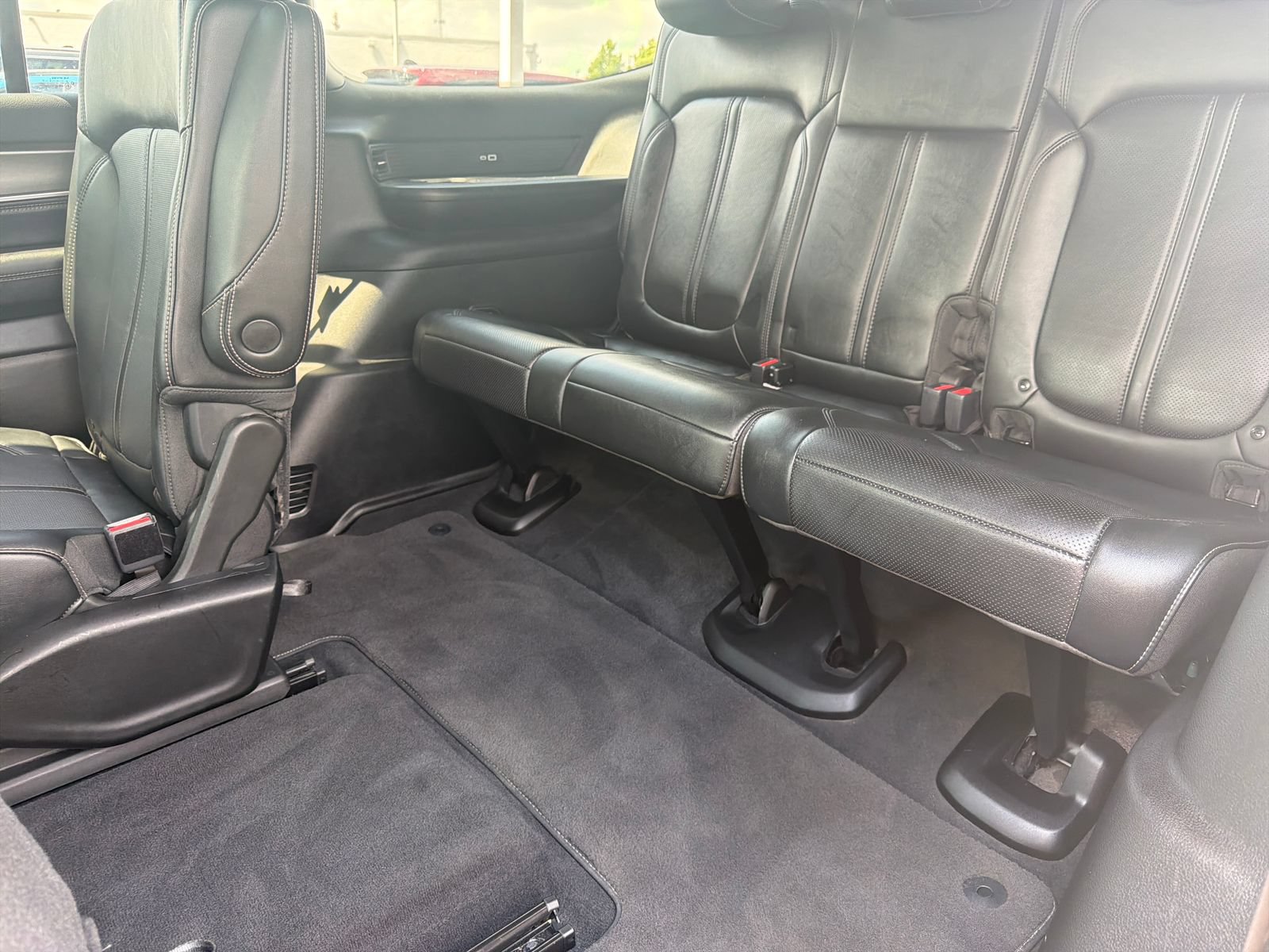 Used 2025 Jeep Wagoneer Series II RWD image 25