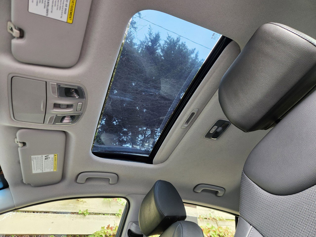 Used 2020 Hyundai Ioniq Limited image 10