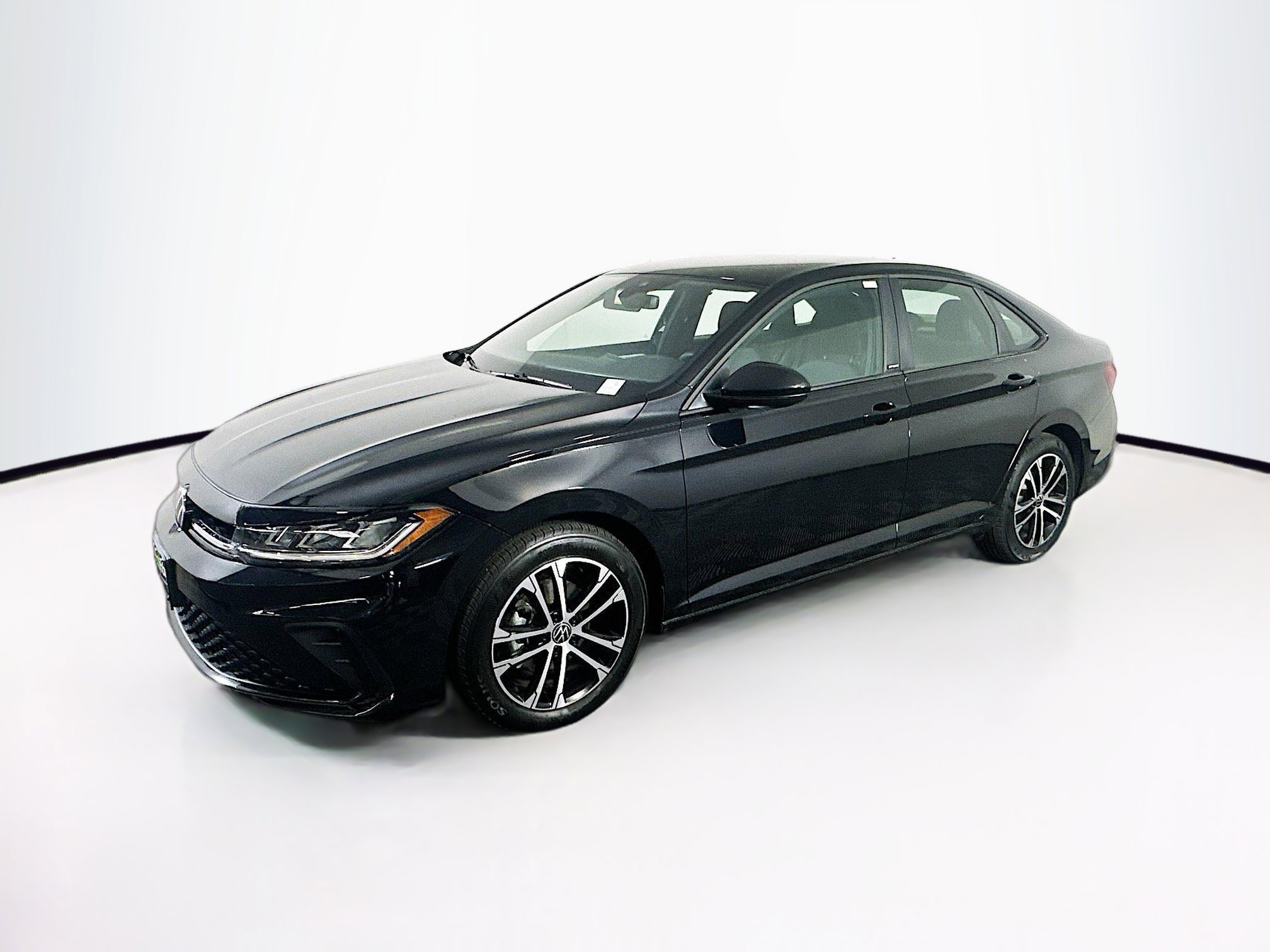 Used 2025 Volkswagen Jetta Sport image 3