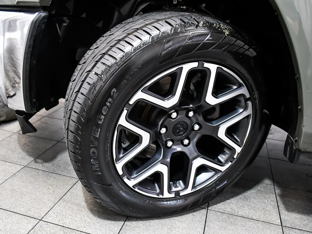 Used 2026 RAM 1500 Laramie AWD/4WD image 7