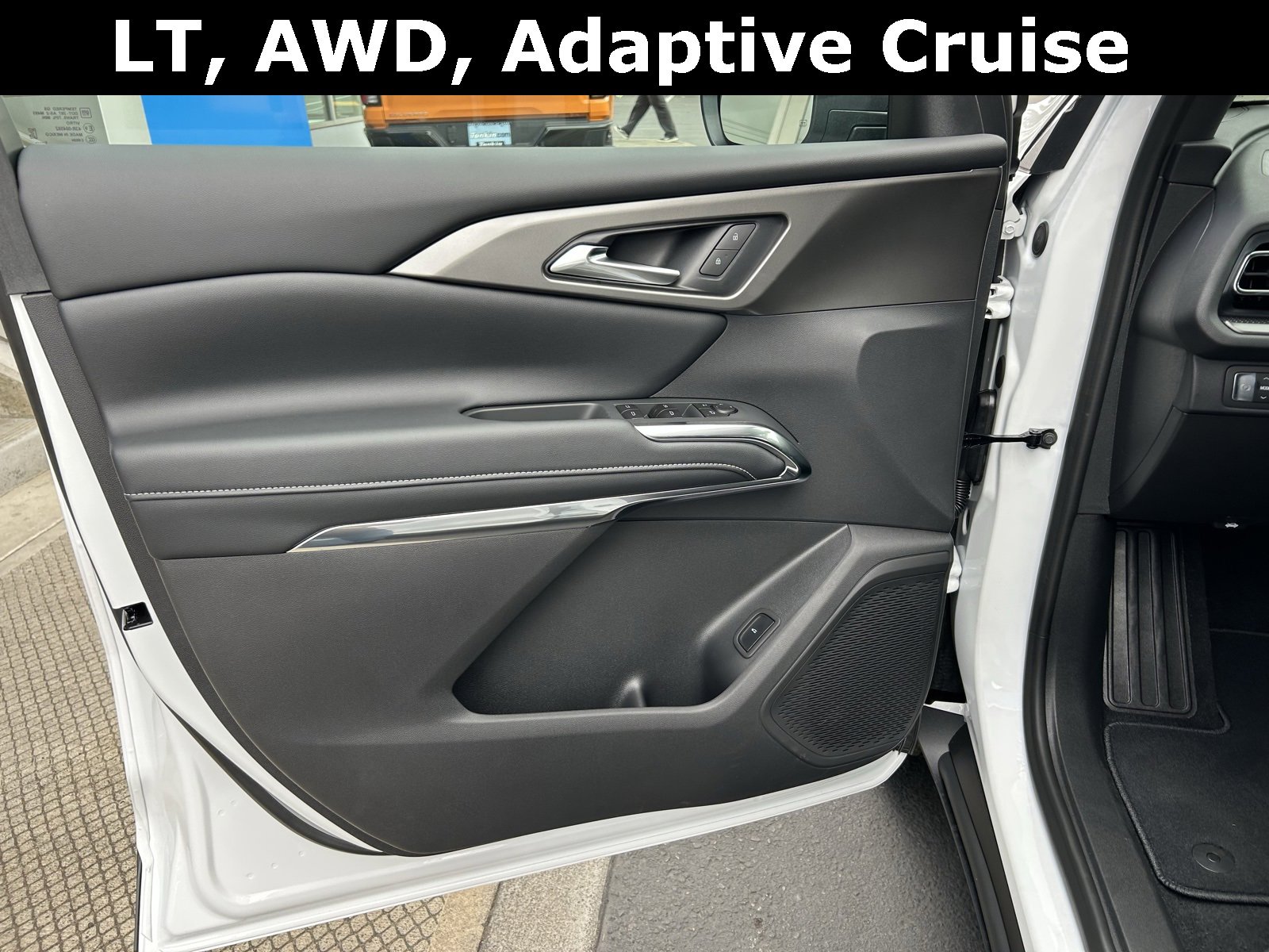 New 2026 Chevrolet Traverse LT image 10