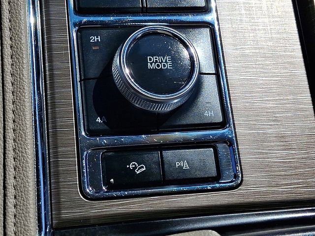 Used 2024 Ford Expedition Limited AWD/4WD image 26
