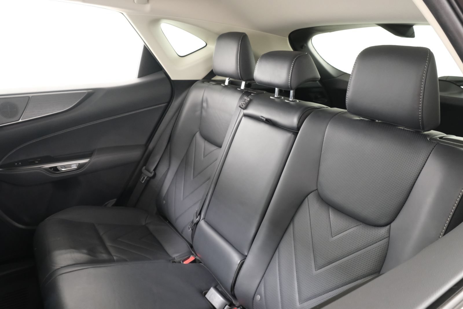 Used 2024 Lexus NX 450h+ AWD w/ Vision Package image 34