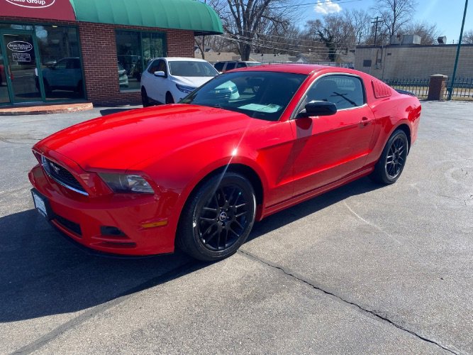 Used 2014 Ford Mustang Coupe w/ Equipment Group 102A image 1