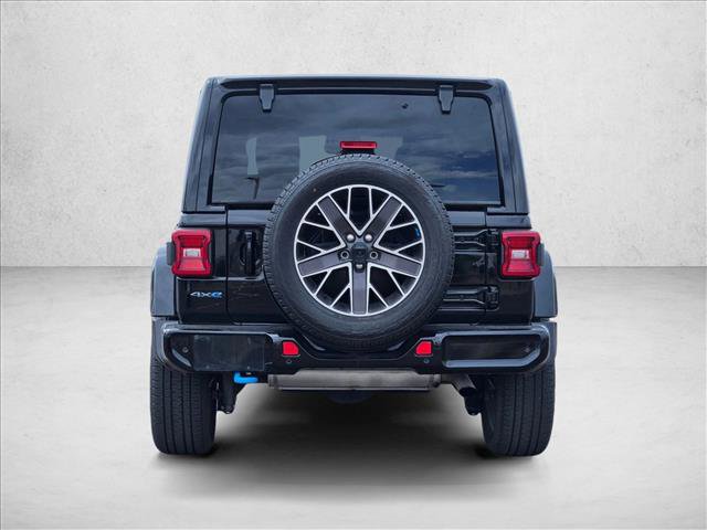 Used 2023 Jeep Wrangler Unlimited Sahara image 6