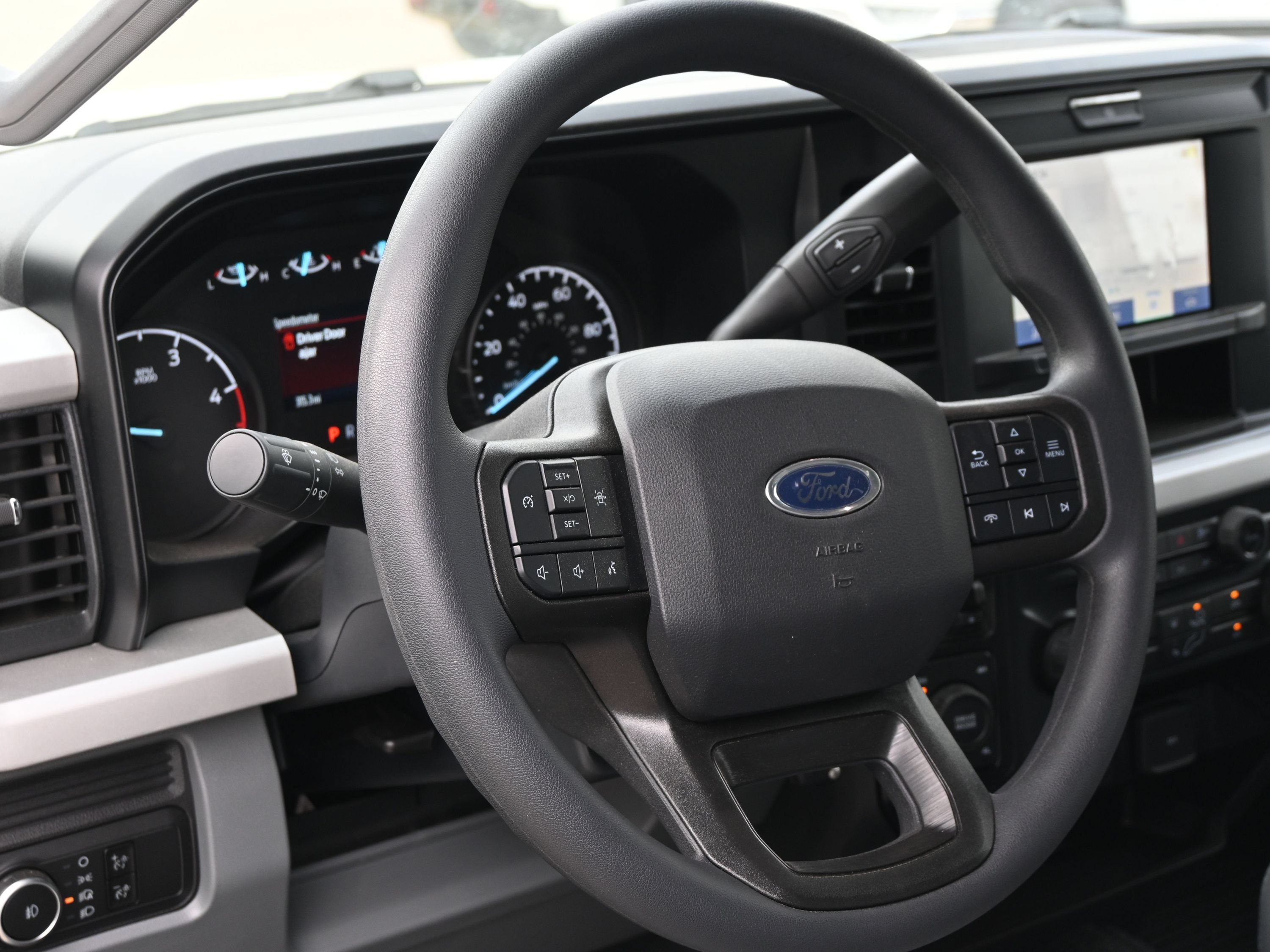 New 2026 Ford F550 4x4 Supercab Super Duty image 25