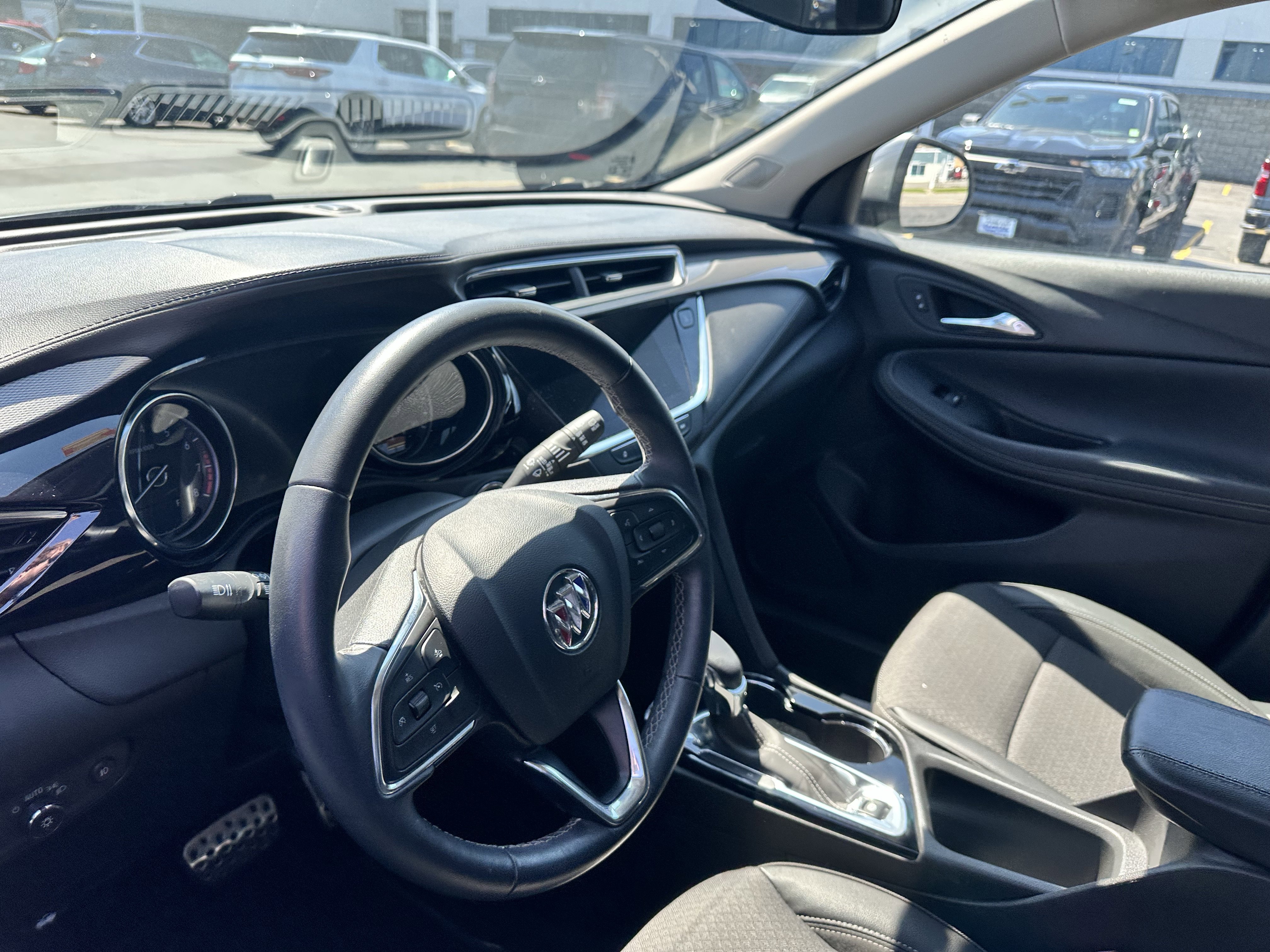 Used 2023 Buick Encore GX Select w/ Sport Touring Package FWD image 13