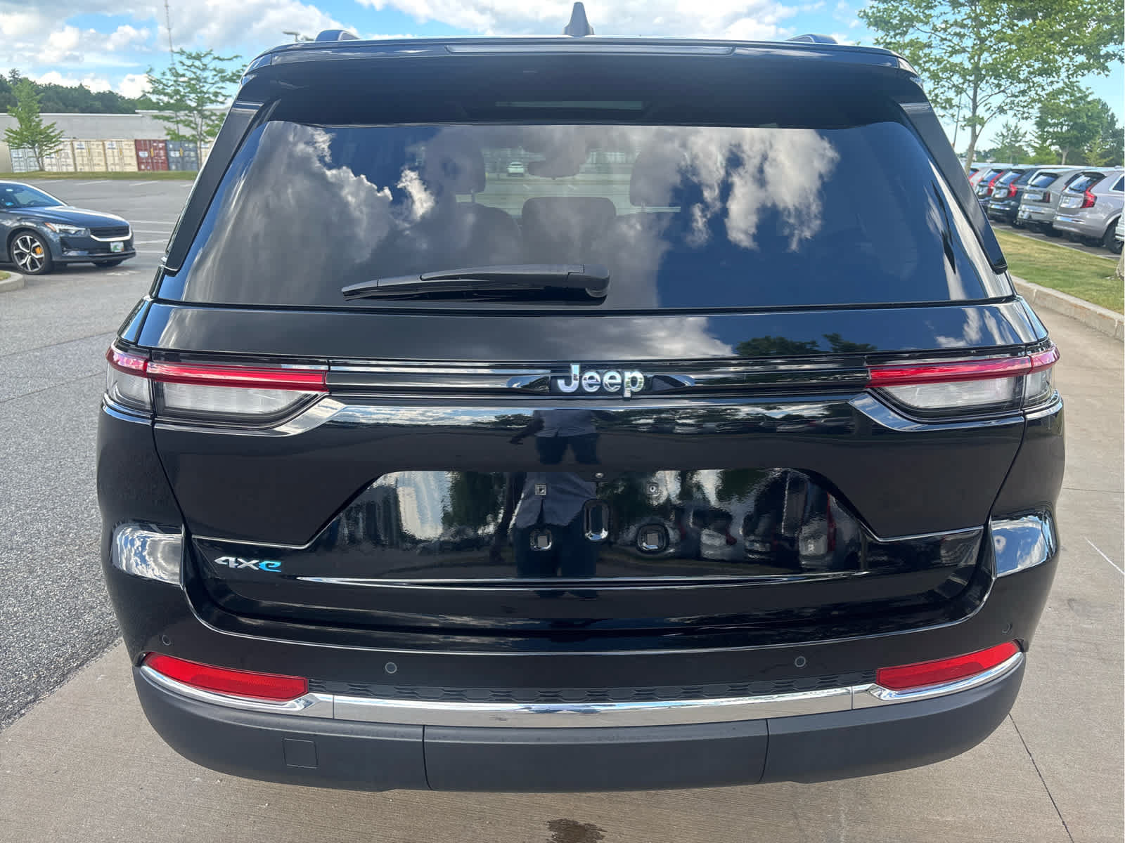 Used 2023 Jeep Grand Cherokee 4WD 4xe image 7
