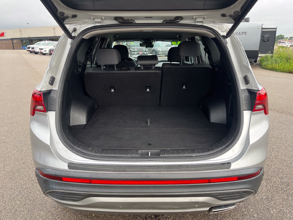 Used 2023 Hyundai Santa Fe SEL FWD image 28