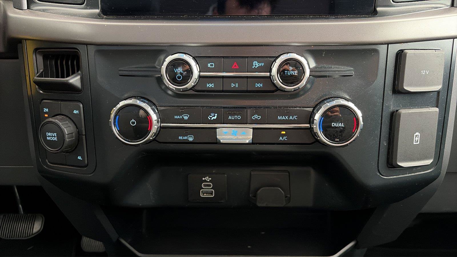 Used 2025 Ford F150 XLT w/ Equipment Group 301A Standard AWD/4WD image 25