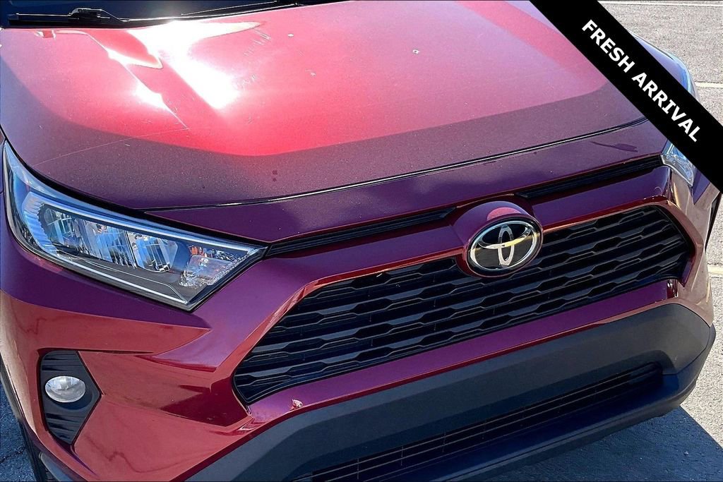 Used 2021 Toyota RAV4 XLE image 31