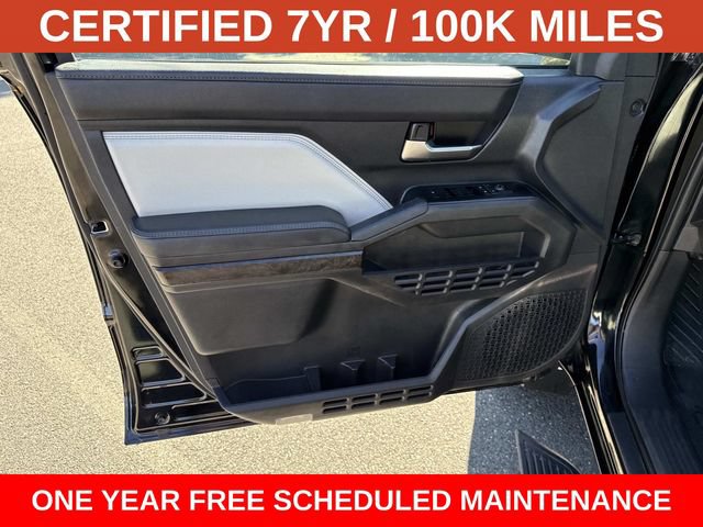 Used 2025 Toyota Tacoma Limited AWD/4WD image 13