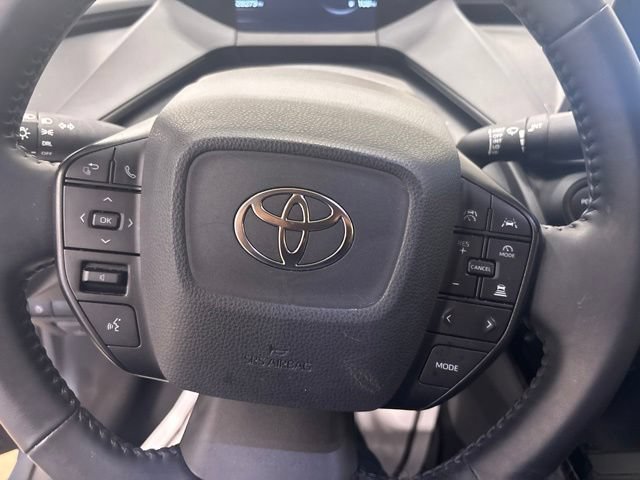 Used 2025 Toyota Prius LE FWD image 24
