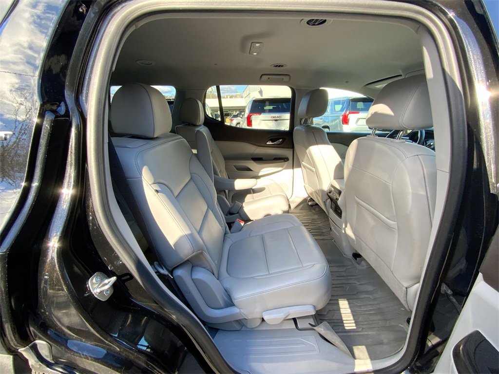 Certified 2023 GMC Acadia SLT w/ Technology Package image 25