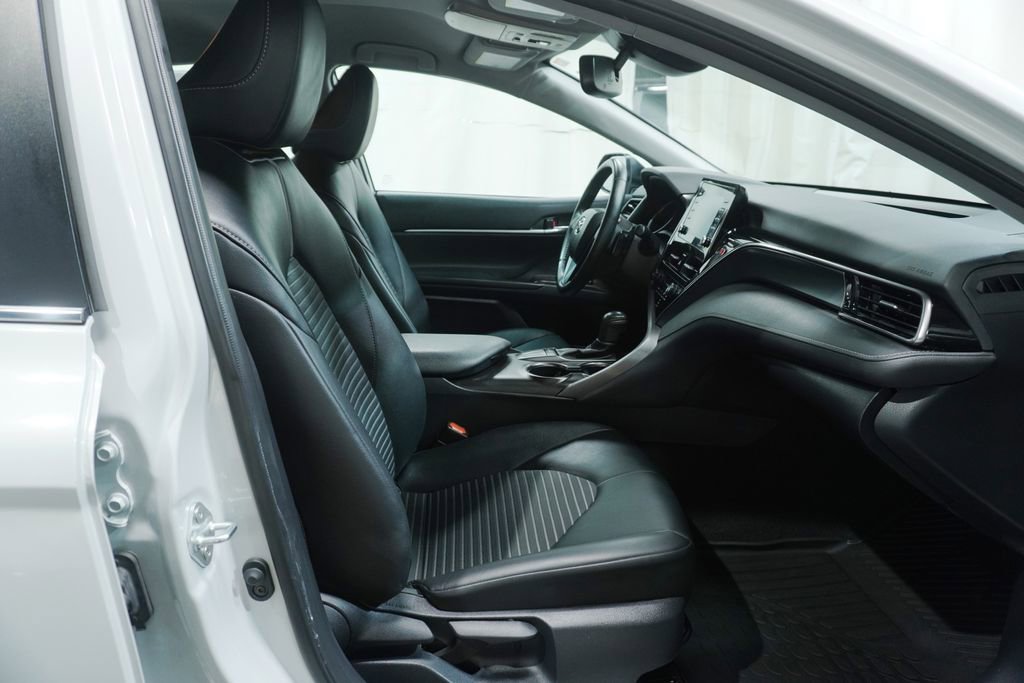 Used 2023 Toyota Camry SE w/ Convenience Package FWD image 13