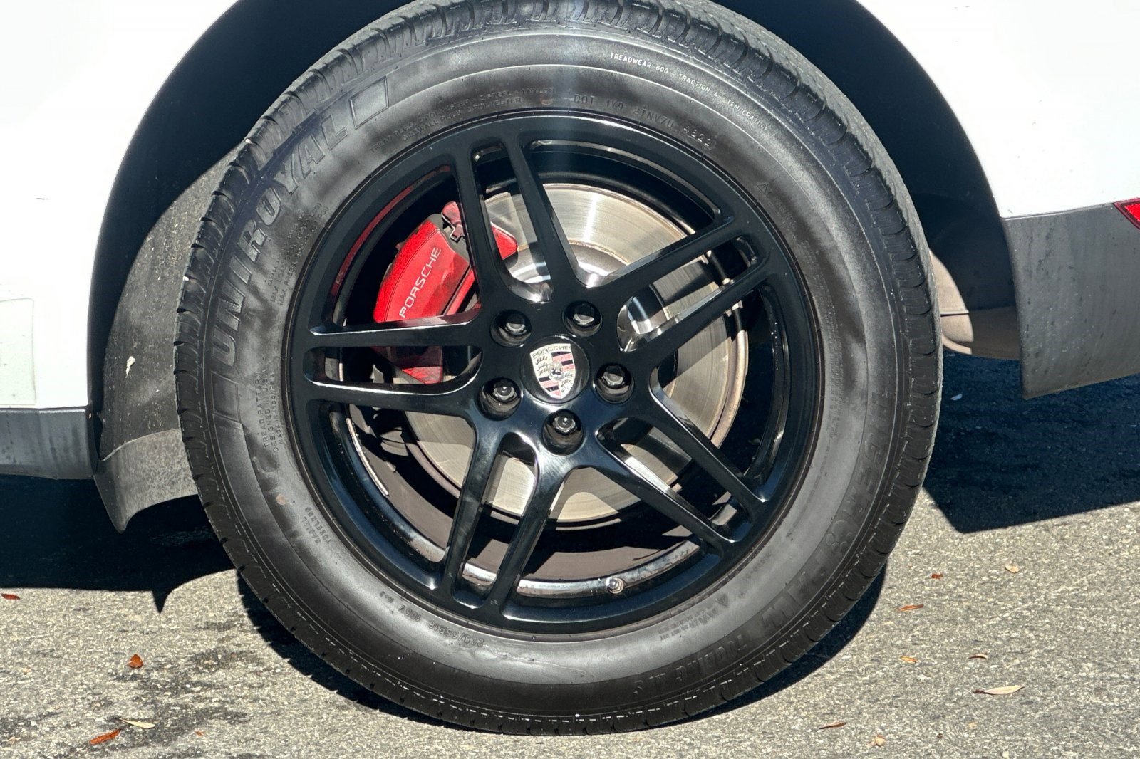Used 2020 Porsche Macan image 36